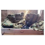 4 MILITARY BACK PACKS WITH METAL CASE