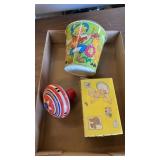 VINTAGE TOP AND CHILDS SHOE BOX