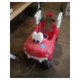 LITTLE TIKES ENGINE NO 5 RIDING FIRE TRUCK AND