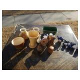 DECORATIVE POTTERY ITEMS AND A MINIATURE TEA SET