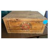 ARM AND HAMMER VINTAGE WOOD BOX 19x 9 x 15