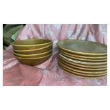 4 STONEWARE BOWLS AND 9 PLATES NO CHIPS