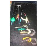 4 JIGS AND 6 WORMS/FISH LURES NO HOOKS