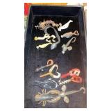 7 LURES WITH HOOKS-7 WITHOUT