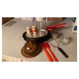 CHEESE DOMES, STRAINER, SIFTER, ASSORTED KITCHEN