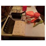 TUPPERWARE AND KITCHEN ITEMS