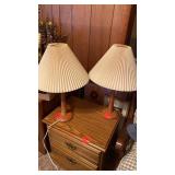 2 TABLE LAMPS