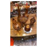 7 GOLDEN PIECES OF GLASSWARE