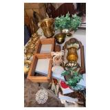 WALL DECO, WOODEN CANDLE- 3 BRASS VASES