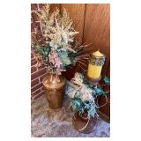 CERAMIC BIG VASE EITH FLORAL ARRANGEMENT AND