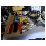 MISCELLANOUS ICE AND SNOW SCRAPPERS, HEAVY DUTY