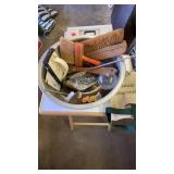 ROUND PAN WITH GARAGE MISC