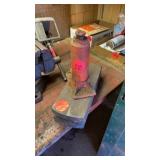 HYDRAULIC JACK AND IRON