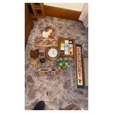 2 CLOCKS AND WOODEN ART DECO