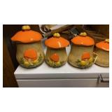 SET OF 4 CERAMIC MUSHROOM CANISTERS - EXCELLENT