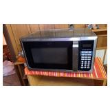 HAMILTON BEACH MICROWAVE OVEN