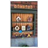 BIRD HOUSE DISPLAY SHELF AND DECO GO WITH IT