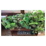 FAKE PLANTS AND PLANTERS