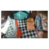 PLACEMATS, TABLE COVERINGS FLYSWATTER & KLEENEX