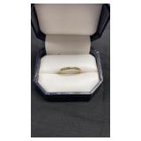 GOLD WOMENS BAND SIZE 5 OR 6