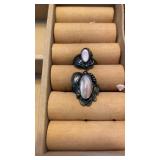2,VINTAGE LOOKING RINGS ABOUT SIZE 5 WITH PRETTY