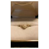 WONENS PEARL RING - SIZE 5 OR SO