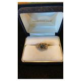 WOMENS RING STONE AND SMALL DIAMOND - 10 KT GOLD
