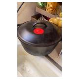 CAST IRON LODGE KETTLE