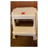 STEP STOOL