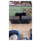 2 SONY SPEAKERS AND A SEAT MASSAGER