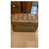 VINTAGE STEAMER TRUNK
