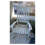 WHITE ROCKING CHAIR