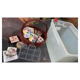 TOTE WITH DECO -BASKET AND MANY PLANTERS