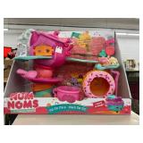Num Noms Go-Go Cafe Playset