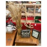 Decor Bundle with Signs and Vase