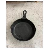 Cast Iron Lodge Skillet