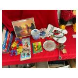 Hawaiian-Themed Collectibles Lot