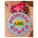 Round Princess Power Sign