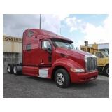 2010 PETERBILT 387 Tandem Axle Sleeper,