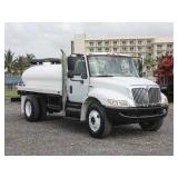 2009 INTERNATIONAL 4300 Water Truck