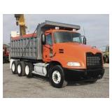 2007 MACK PINNACLE Tri-Axle Steel Dump Truck