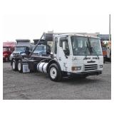 2004 STERLING CONDOR Roll-Off Truck 2004 STERLING CONDOR Roll-Off Truck