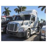 2012 FREIGHTLINER CASCADIA Tandem Axle Sleeper,