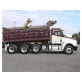 2007 FREIGHTLINER COLUMBIA Tri-Axle Steel Dump Tru