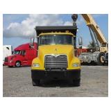 2005 MACK CX600 T/A Steel Dump Truck 2005 MACK CX600 T/A Steel Dump Truck