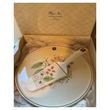 Cake plate 11'  & server from Myers Inc,