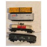 4 train cars HO Scale?  Show wear, not tested