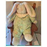 Wood doll chair 10.5 x 15' w/ bunny