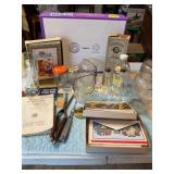 Misc, Watkins 1800ï¿½s Vanilla box/bottle, Cards,