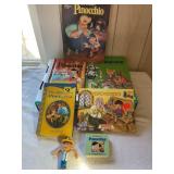 Pinocchio book group w/ figure